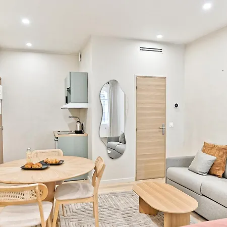 Air-conditioned & Comfortable In 17 شقة *
