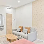 Daire Air-conditioned & Comfortable In 17 *