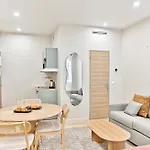 Air-conditioned & Comfortable In 17 Апартаменты *