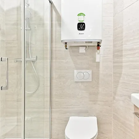 Air-conditioned & Comfortable In 17 Värdshus Paris