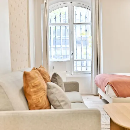 Appartement Air-conditioned & Comfortable In 17 *