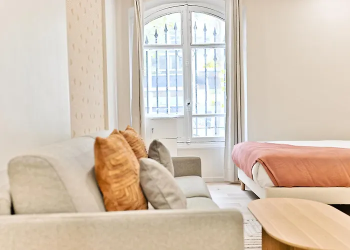 Appartement Air-conditioned & Comfortable In 17 *
