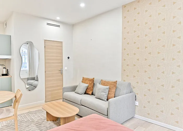 Appartement Air-conditioned & Comfortable In 17 *