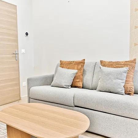 Air-conditioned & Comfortable In 17 Apartman