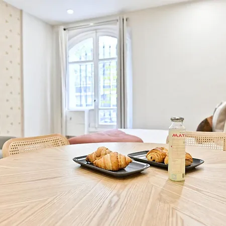 Air-conditioned & Comfortable In 17 Apartment *