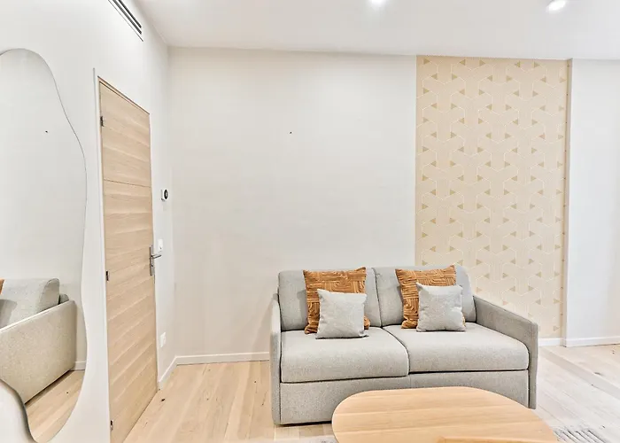 Air-conditioned & Comfortable In 17